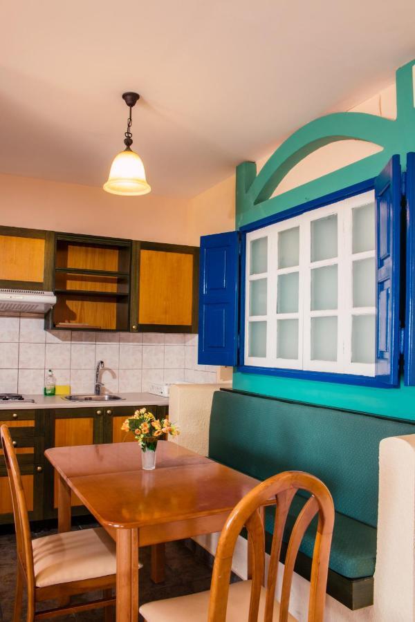 פליראקי Limanaki Apartments מראה חיצוני תמונה