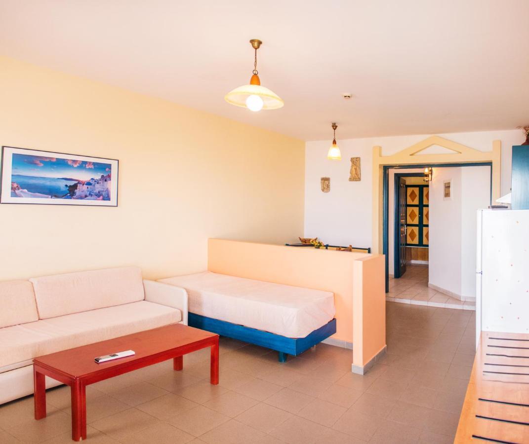 פליראקי Limanaki Apartments מראה חיצוני תמונה