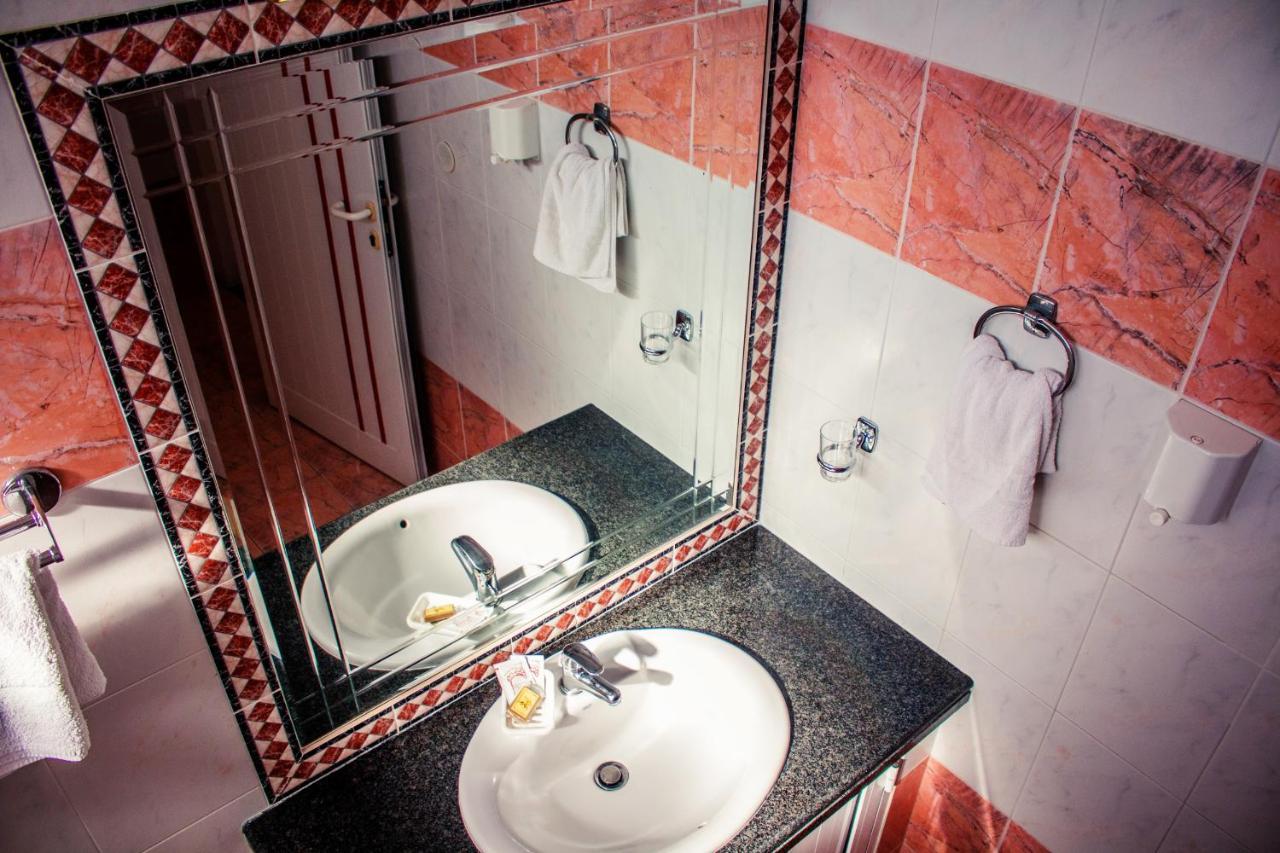 פליראקי Limanaki Apartments מראה חיצוני תמונה